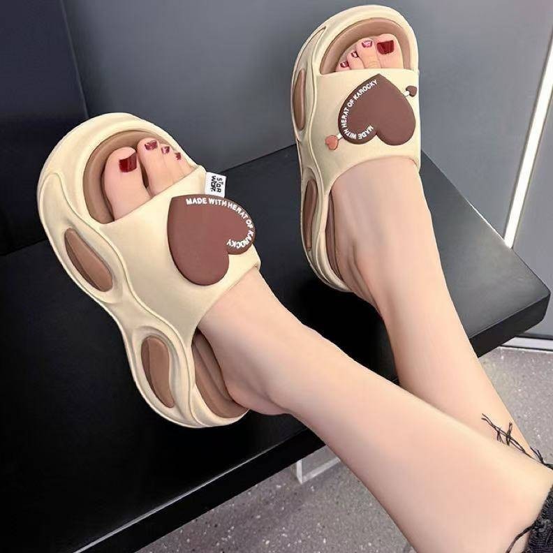 Destin🩰พร้อมส่งจากไทย🛒 (LT-8028-1) รองเท้าแตะสวม พื้นสูงเสริมส้น แต่งรูปหัวใจดีเทลน่ารัก ใส่สบาย สูง 6 cm - รูปที่ 2