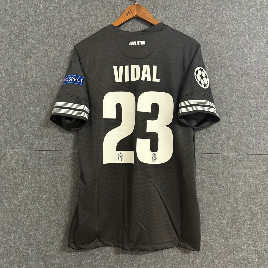 ชุดฟุตบอล Juventus 12-13 Retro Fan Edition