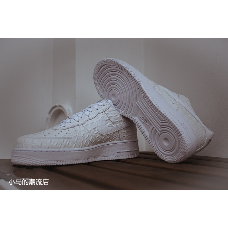 รองเท้า Nike AF1 ลายจระเข้ สินค้าแท้พร้อมสต็อก