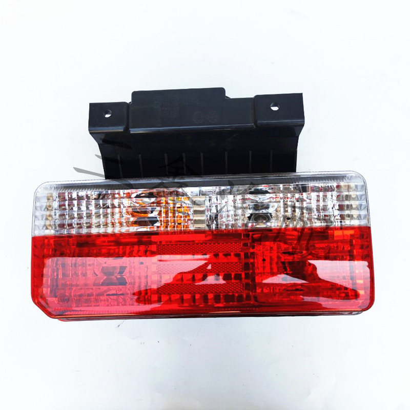 เหมาะสําหรับ Dongfeng Cape EV350 ไฟท้ายไฟฟ้า N300 N280 ไฟท้าย Dominica D6 Xiaobawang ไฟถอยหลัง