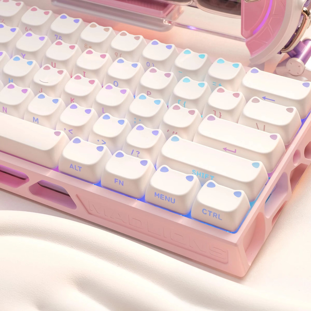 สีขาวหูแมวน่ารักด้านข้างพิมพ์ Shine ผ่าน Keycap MAO Profile Double Shot PBT Keycaps สําหรับคีย์บอร์ดเกม MX Switches