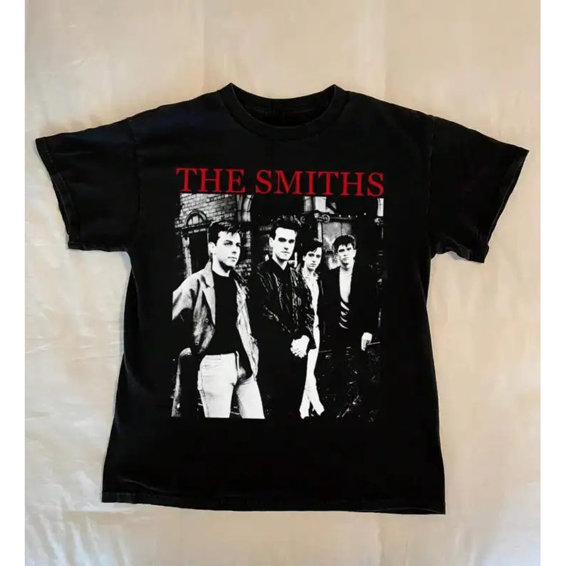 เสื้อยืด, เสื้อยืดวินเทจทัวร์คอนเสิร์ตวงดนตรีร็อกยุค 90, เรื่องราวทั้งหมดของของขวัญสุดพิเศษยุค 80 เส