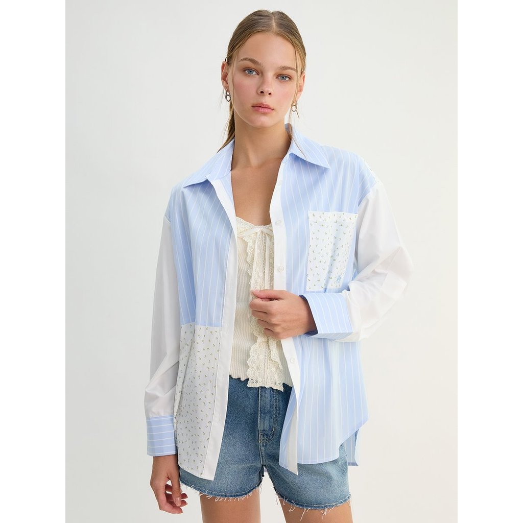 [Pomelo] เสื้อเชิ้ตลายทางและลายดอกไม้ / Striped Floral Panel Shirt