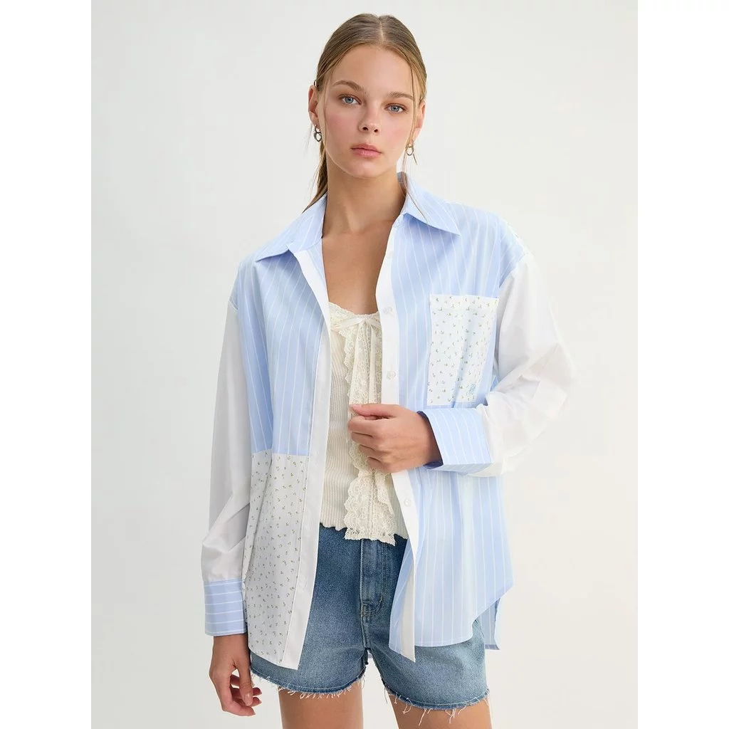 [Pomelo] เสื้อเชิ้ตลายทางและลายดอกไม้ / Striped Floral Panel Shirt