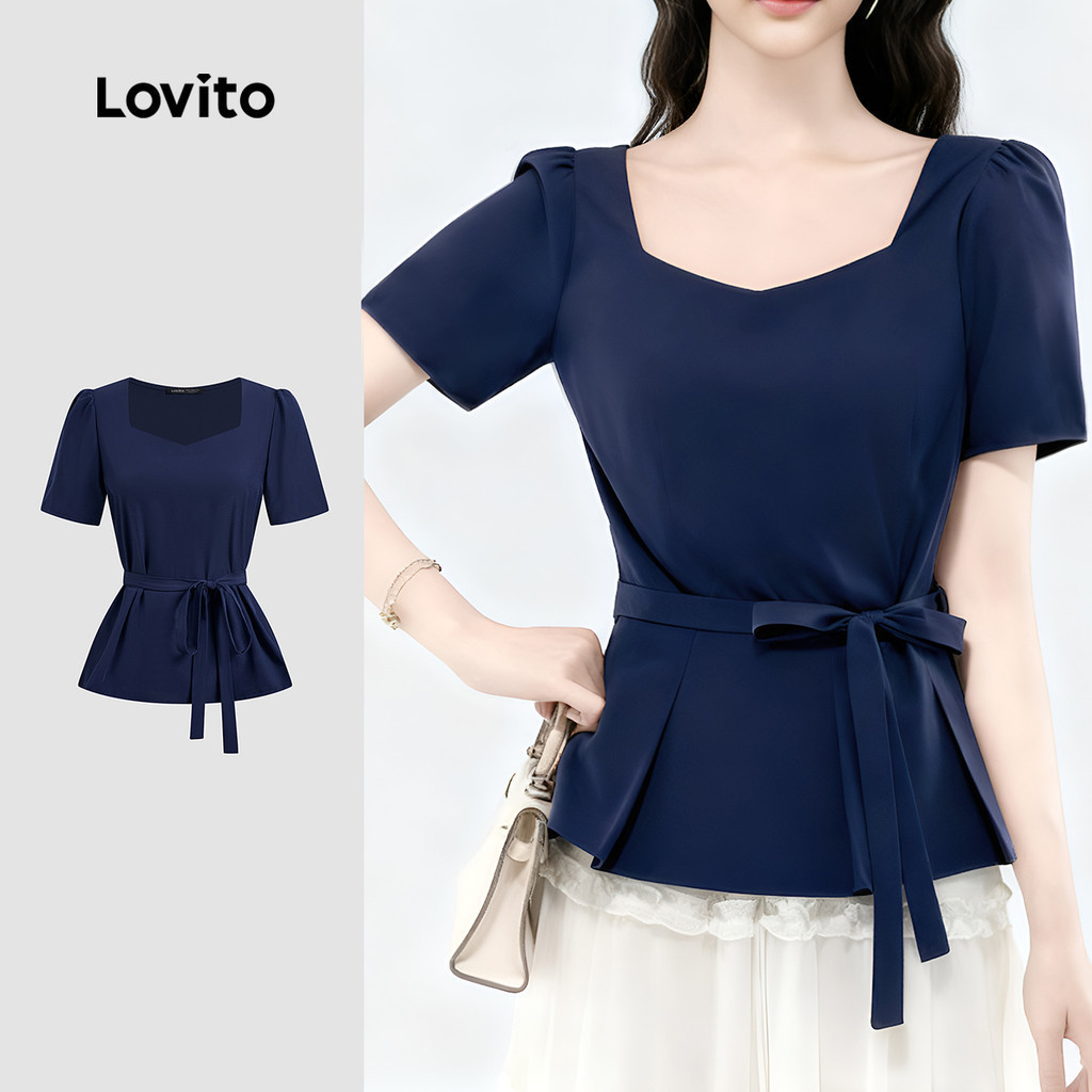 Lovito เสื้อเบลาส์หรูหรา เหมาะสำหรับใส่ทำงาน ใส่ลำลอง มีเข็มขัด เนื้อผ้ามีเท็กซ์เจอร์ สวมใส่สบายแต่ดูดีมีสไตล์ สำหรับฤดูใบไม้ผลิ/ฤดูร้อน สีน้ำเงินเข้ม สำหรับผู้หญิง L172ED125