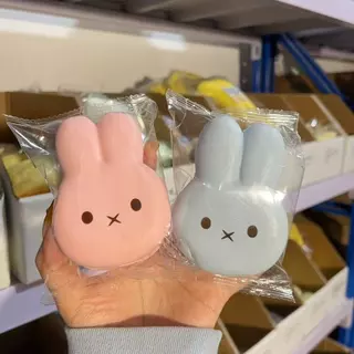 [จัดส่งภายใน 24 ชั่วโมง] สกุชชี่เนื้อเปียกกระต่าย | Sticky Feel ของเล่นกระต่ายที่เพิ่มขึ้นช้า
