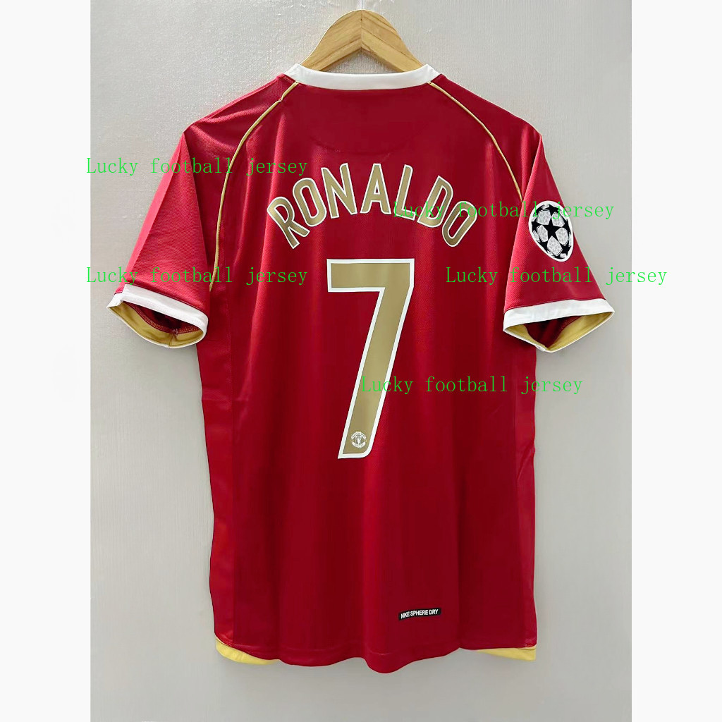 เสื้อฟุตบอลแมนเชสเตอร์ยูไนเตッドเหย้านี้มีคุณภาพดี สไตล์ย้อนยุคปี 2006/2007