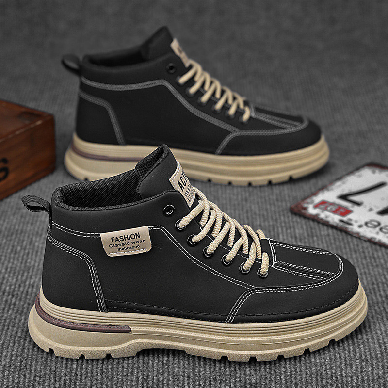 คลังสินค้าพร้อม จัดส่งด่วน Martin Boots รองเท้าผู้ชายฤดูใบไม้ร่วงสไตล์ใหม่รองเท้าคุณภาพสูงผู้ชายอินเทรนด์ All-Match Anti-Slip หนัง Casual Overalls รองเท้าบูทสั้น 01