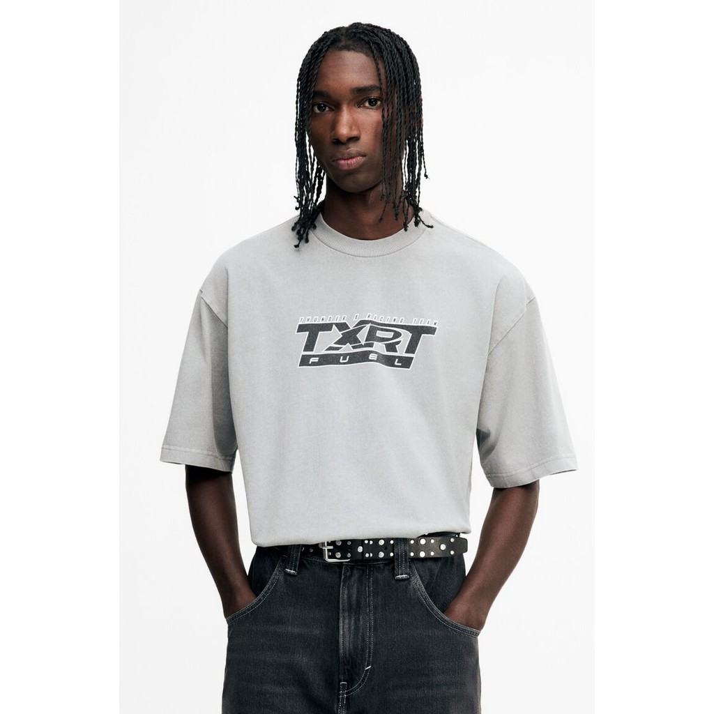 H&M(เอชแอนด์เอ็ม) เสื้อยืดทรงหลวมผ้าซักรีด Men Loose Fit Washed T-shirt 1309725_1