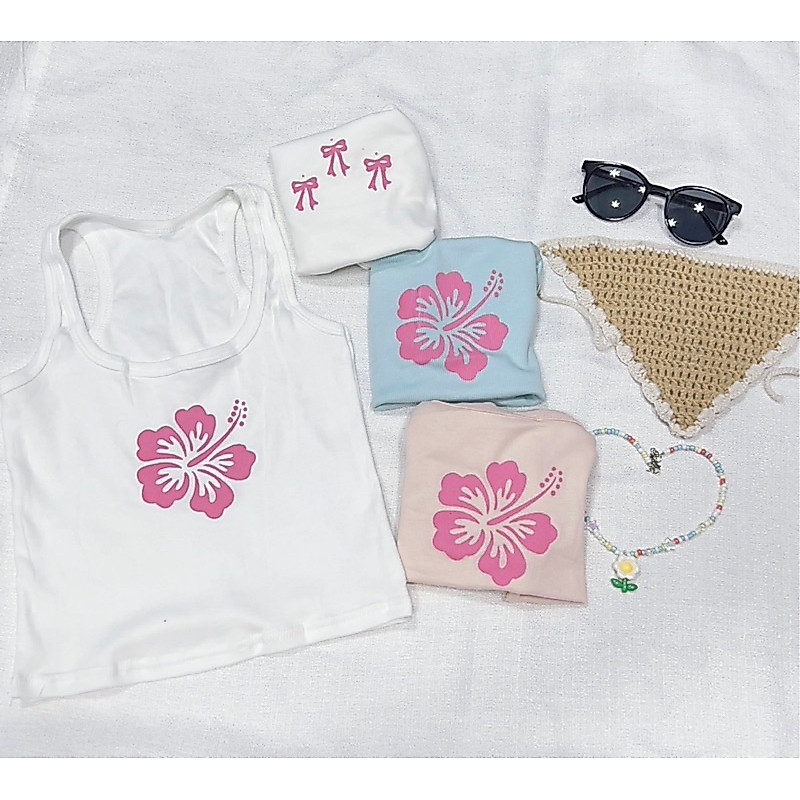 เสื้อครอปกล้ามลายชบา ลายโบว์ ผ้านิ่มใส่สบาย