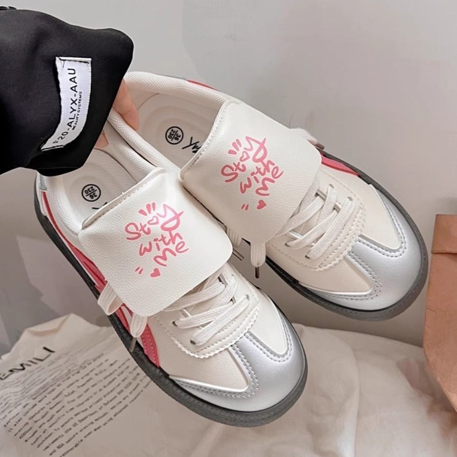 ครีม Moral Training Puff Shoes นักเรียนหญิง All-Match Niche Casual Flat Shoes Spring Summer Womens S