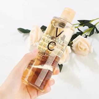 ซื้อ 1 แถม 1 VC ใบหน้ามีความอ่อนโยนและละเอียดอ่อน ช่วยเติมความชุ่มชื้นให้กับผิว โทนเนอร์ช่วยให้สิวหวดำจางลง