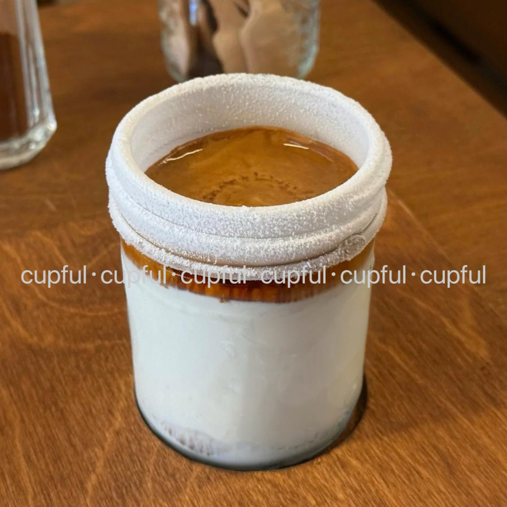 แก้วแปลกๆ ถ้วยกาแฟ dirty แช่แข็งได้ถ้วยแก้วหนาถ้วยน้ำแข็งที่มีฝาปิดถ้วยกาแฟสามถ้วย dirty แบบเดียวกัน