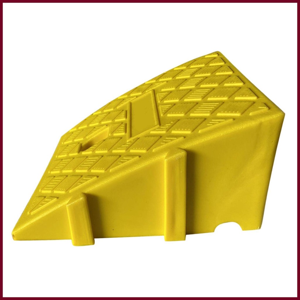 Driveway Curb Ramps PVC Driveway Curb Ramp น้ําหนักเบาเกณฑ์ Ramp สําหรับ Driveway Loading Dock Sidew