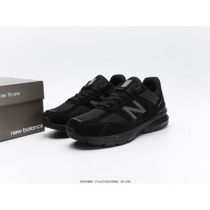 990v5 สีดํา แท้ 100%