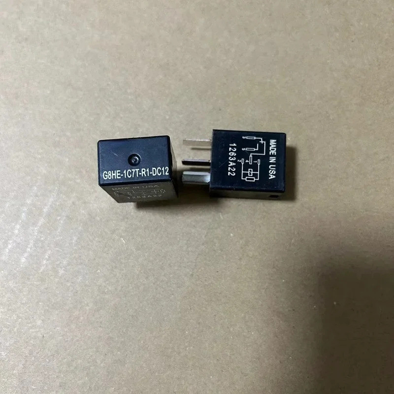 1ชิ้นรถยนต์รีเลย์สําหรับรถจี๊ปรักชาติเข็มทิศ Wrangler Grand Cherokee G8HE-1C7T-R1-DC12