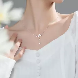 Flora Necklace สร้อยคอเงินแท้ S925 [MERCELO]