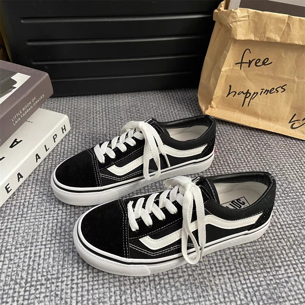 จัดส่งไวมาก🚛(Classic) - Blackรองเท้าผ้าใบLow-Topสวมใส่สบายขนาด36-45ใส่ได้ทั้งชายและหญิง รองเท้าลำลอง