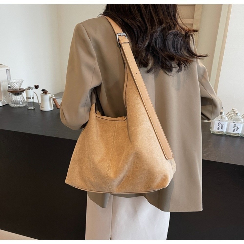 กระเป๋าสะพายหนังแกะ Suede Hobo Bag ทรงวินเทจ ขนาดใหญ่ พกพาได้อย่างสะดวกสบาย - รูปที่ 2