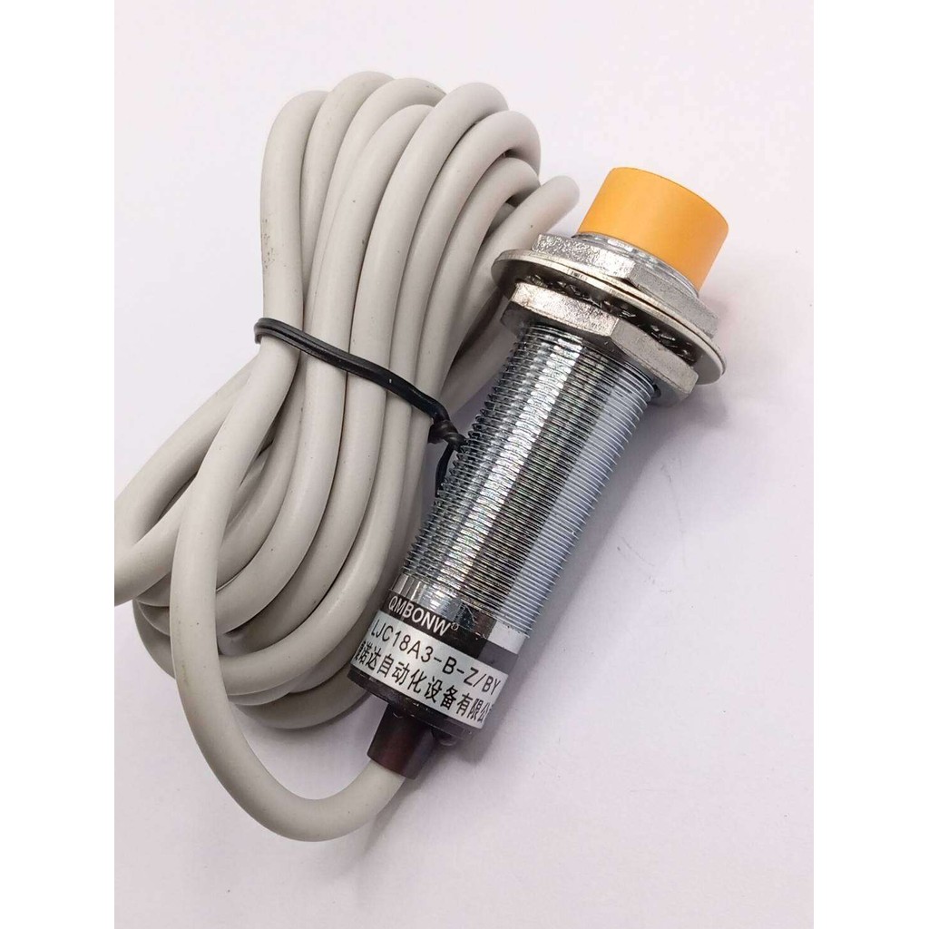 LJC18A3-8-Z/BY Capacitive sensor เป็นเซ็นเซอร์ M18 ชนิด PNP NO ระยะจับ 8มิล