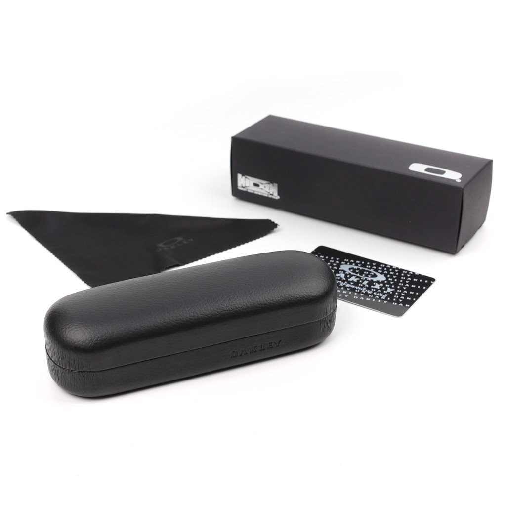 กระเป๋าใส่แว่นOakley Retro ทำจากPUและเหล็ก กันกระแทก สำหรับคนที่ชอบเดินทาง