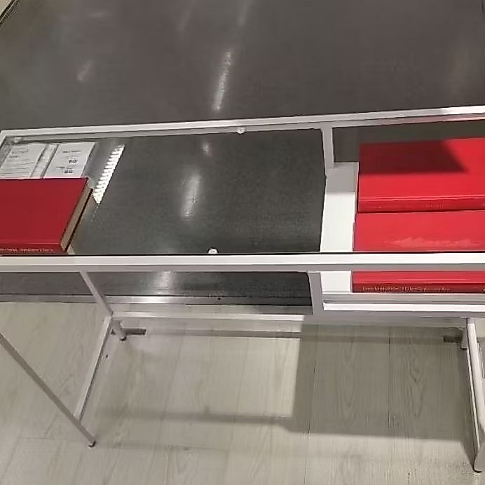 IKEA แท้ค่ะ VITTSJÖ วิทท์เชอ โต๊ะแล็ปท็อป, ขาว/แก้ว, น้ำตาลดำ/แก้ว , 100x36 ซม.