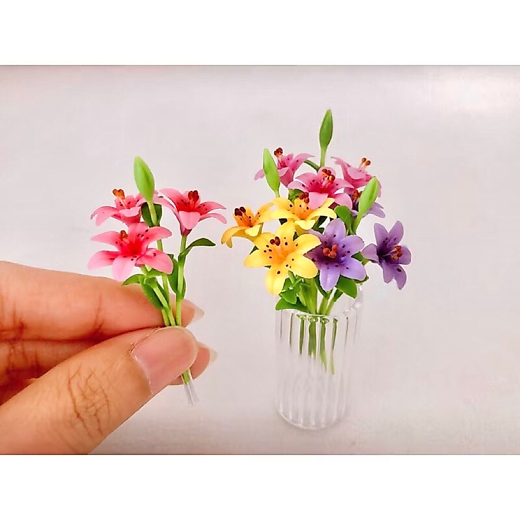 lilly 🌸 ดินปั้นช่อดอกลิลลี่ขนาดจิ๋ว 1ช่อ มี 4 ดอก ราคา/ 1 ช่อ