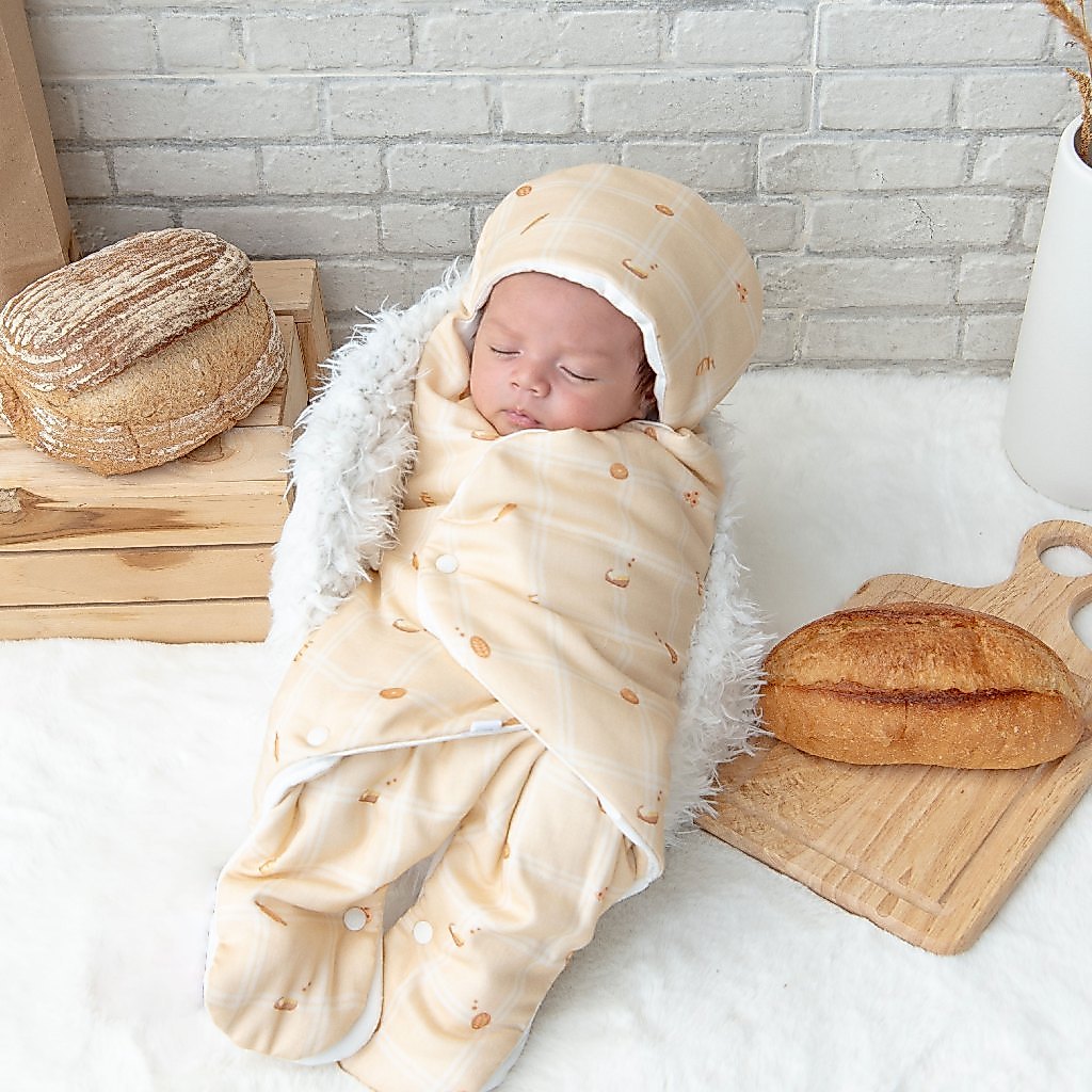 Granny Ben Chuchu's Little Oven Quick Change Travel Swaddle ชุดห่อตัวควิคเชนจ์
