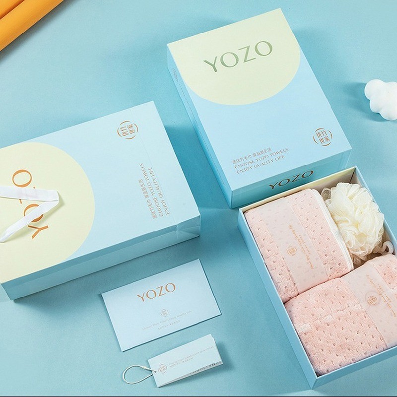 YOZO YOZO Family ชุดสามชิ้น ผ้าขนหนูทรงสี่เหลี่ยม กล่องของขวัญ 1 ผ้าขนหนู 1 หมวกคลุมผมแห้ง 1 ลูกบอลอ