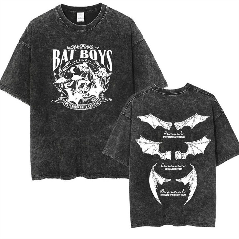เสื้อยืด Retro Wash ลาย The Bat Boys (Rhysand, Azriel, Cassian) แบบใหม่ปี 2025