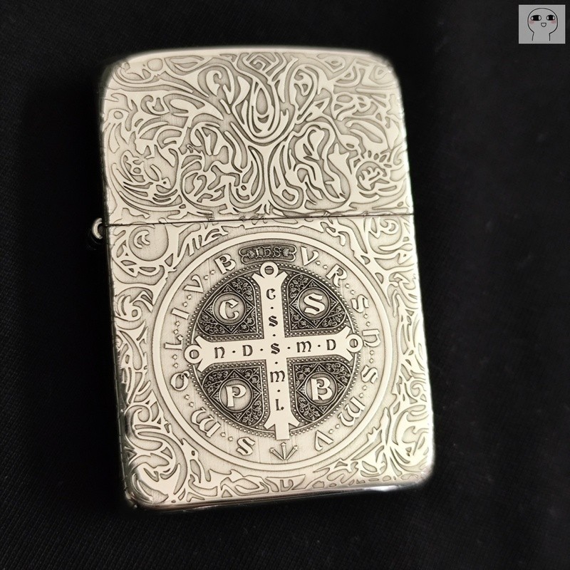 Zippo ใหม่คอนสแตนตินกันลมน้ํามันก๊าดแช็คชุดของขวัญนักสืบนรก