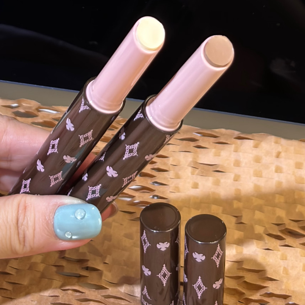 HAGGARD ปากกาเน้นข้อความแบบแท่ง Brightening Pen Contouring Stick