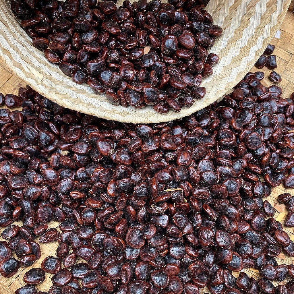 เม็ดมะขาม แบ่งขาย 900g. พร้อมลงปลูก เมล็ดมะขามเปรี้ยว สำหรับเพาะแนวรั่ว หรือคั่วกาแฟ คั่วกินได้