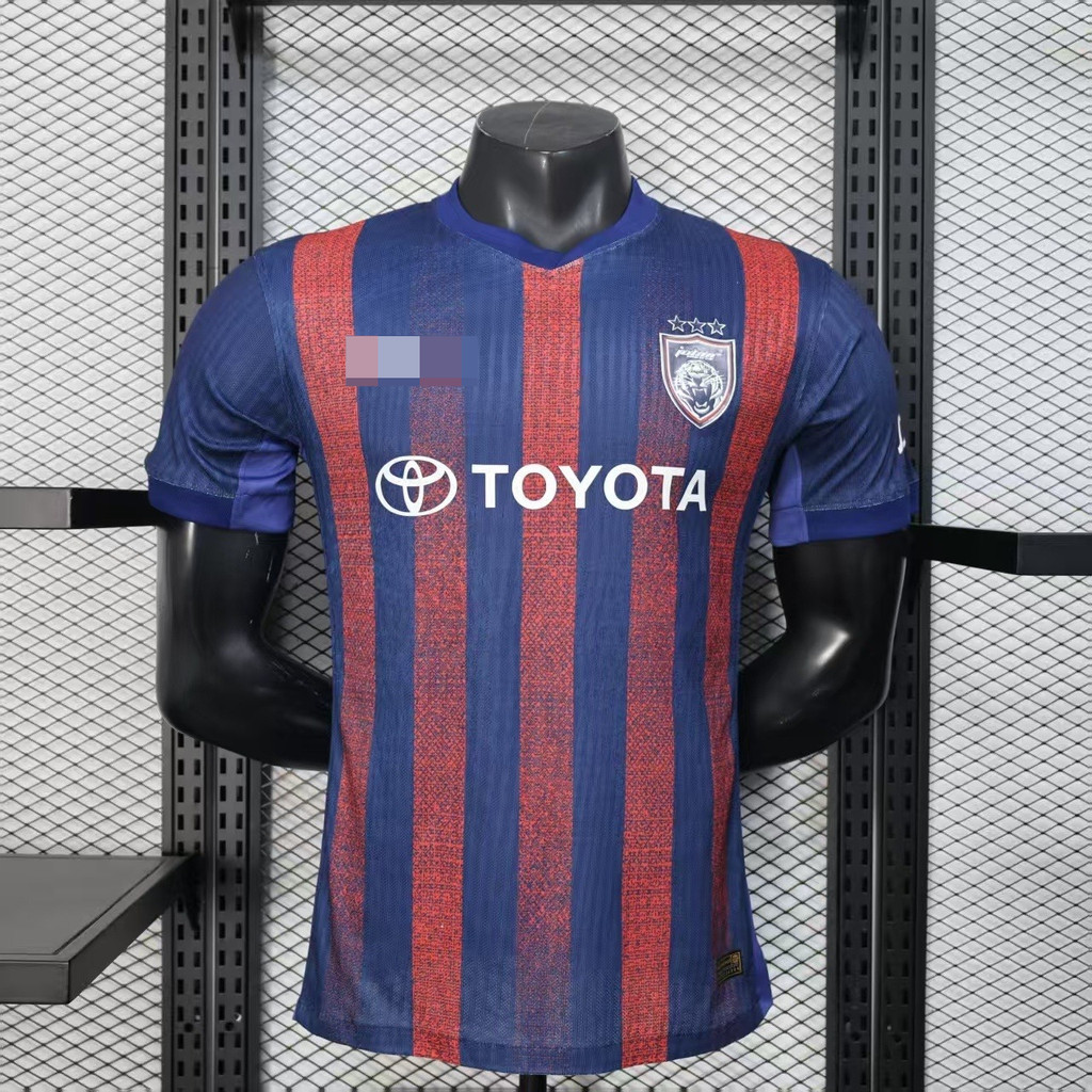 เสื้อฟุตบอล Johor Darul Ta'zim FC สำหรับปี 2025-26 - แบบนักเตะบ้านทีม ปรับแต่งได้ด้วยชื่อและตัวเลข ม