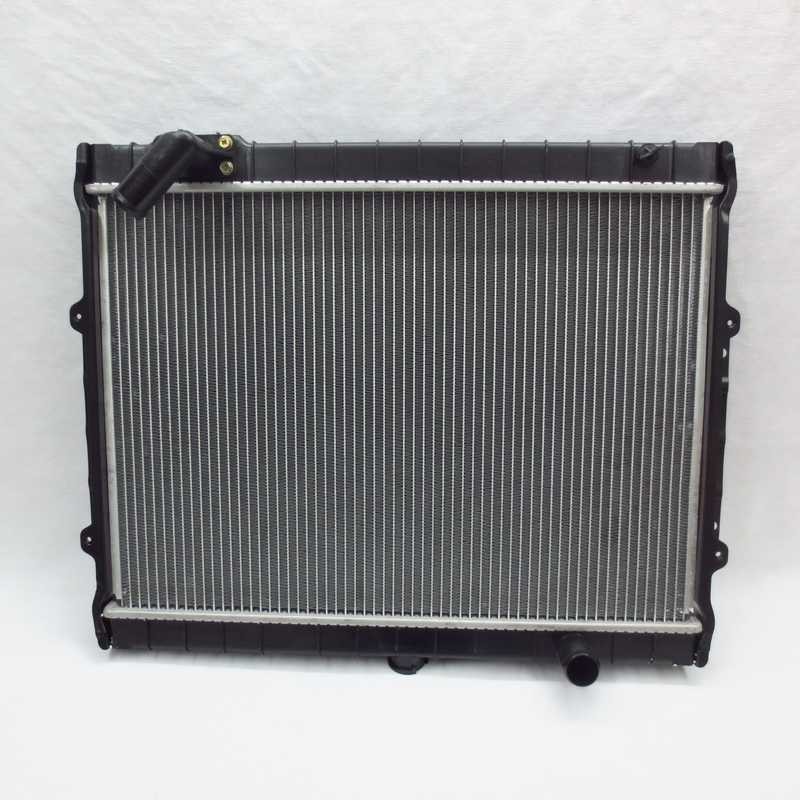 เหมาะสําหรับ Mitsubishi Cheetah V31V32V33V43 ถังน้ํา 2030 ถังเก็บน้ํา CFA6470 4G54 4G64/6G72