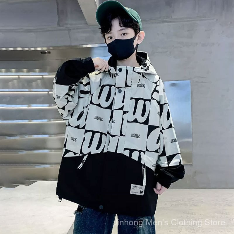 เสื้อแขนยาวสไตล์ใหม่สำหรับเด็ก เหมาะสำหรับฤดูใบไม้ผลิและใบไม้ร่วง พร้อมสวมใส่เล่นกีฬา