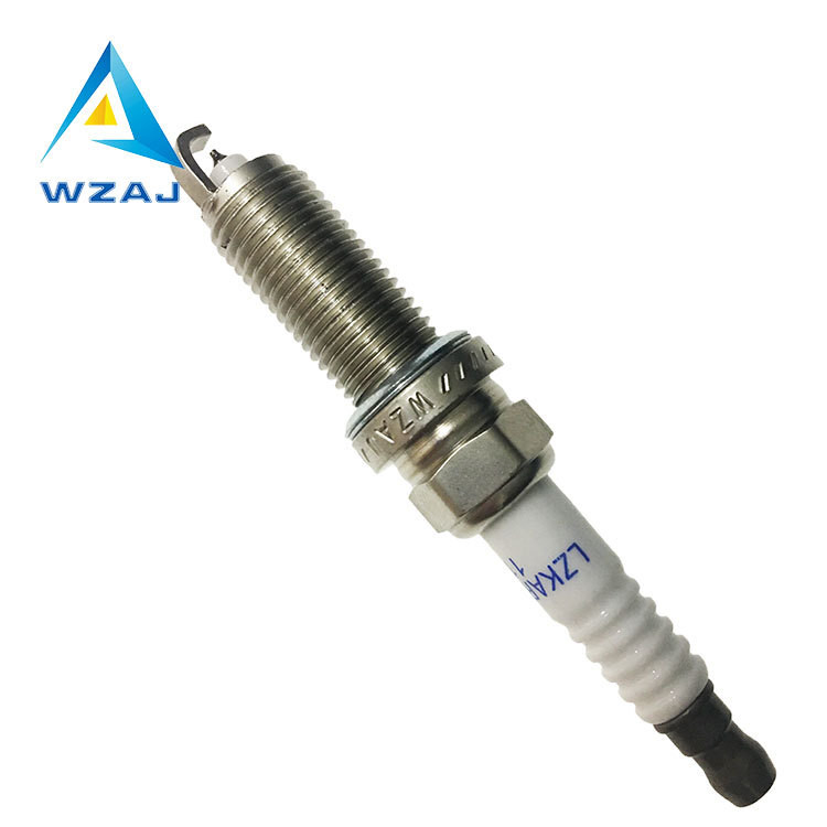 หัวเทียนรถยนต์ LZKAR6AP-11 เหมาะสําหรับ Bluebird Spark Plug LZKAR6AP-11 ทนทานฉีดไฟฟ้า