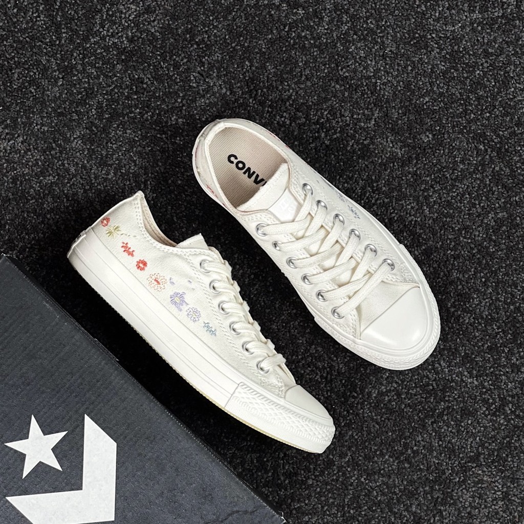 Converse All Star ox รองเท้าผ้าใบทรงเตี้ยปักลายดอกไม้ขนาดเล็ก