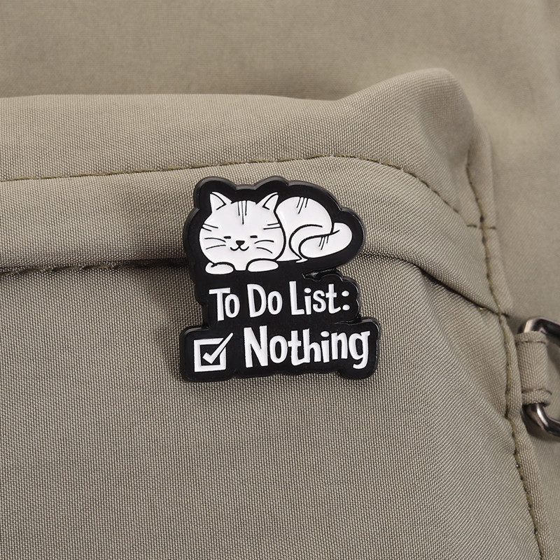 เครื่องคล้องเข็มกลัดแมวสีขาวแบบโลหะ ใช้ได้กับกระเป๋าเป้สะพายหลัง เป็นของขวัญน่ารัก - รูปที่ 3