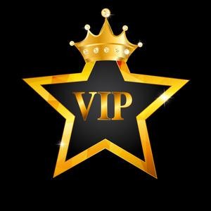 รองเท้ากีฬาพื้นหนา MacQueen ดีไซน์เรียบง่าย ทนทาน