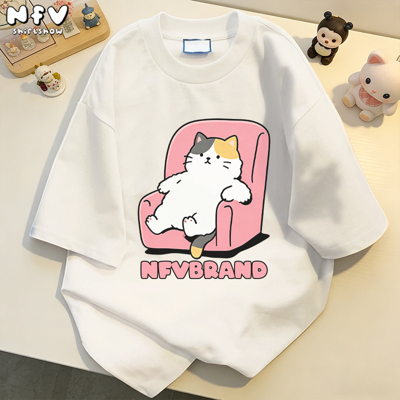 【จัดส่งตลอด 24 ชั่วโมง】NFV สไตล์เกาหลี💜เสื้อยืด ลายพิมพ์แมวน่ารัก สะดวกสบาย ระบายอากาศ ผ้าฝ้าย YG4495