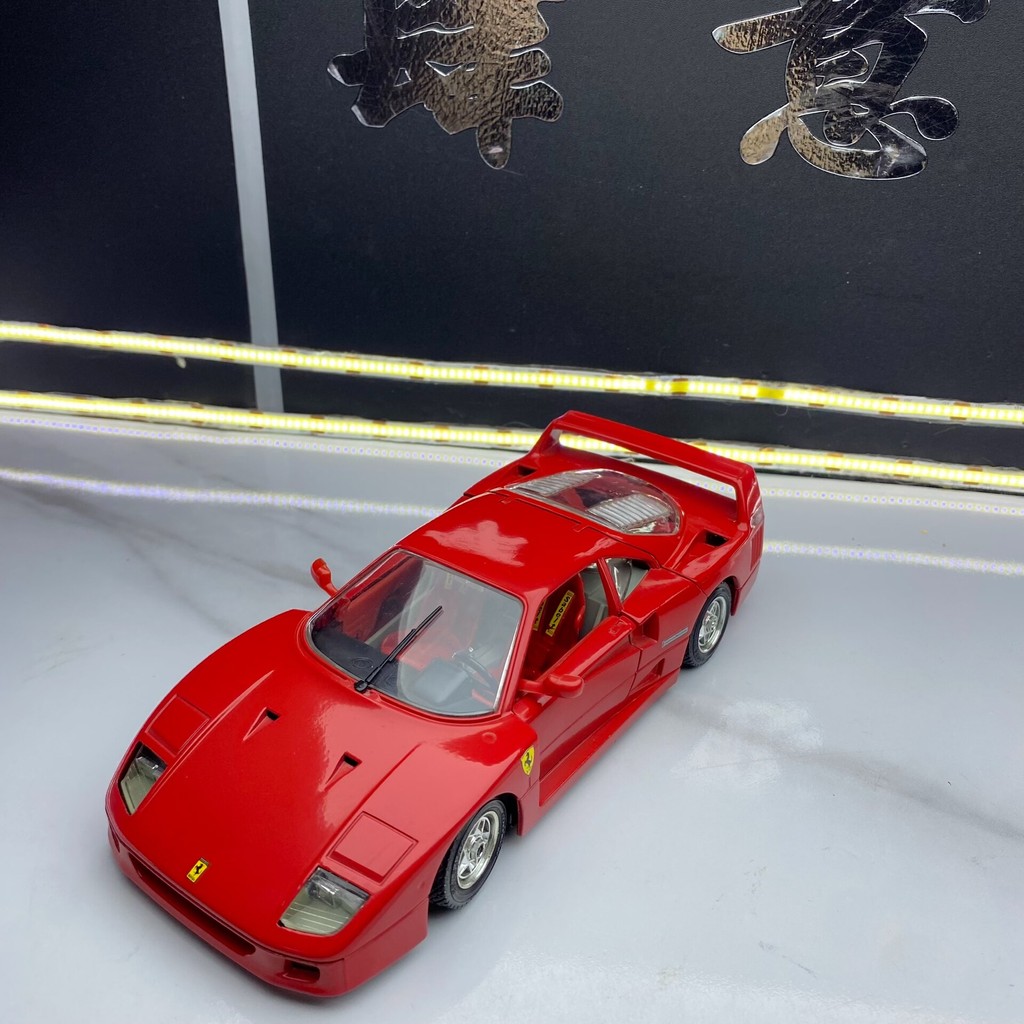 Bburago Bburago 1: 24 Ferrari F40 1987 คลาสสิค