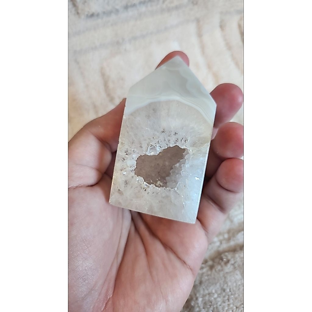 Druzy White Agate Crystal Tower - อาเกต ทาวเวอร์