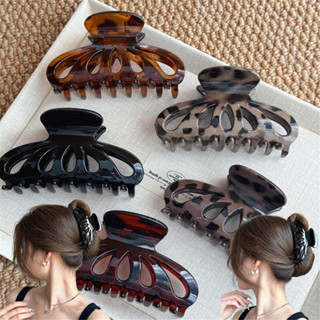 คลิปหนีบผมขนาดใหญ่สำหรับด้านหลังศีรษะ เพื่อเสริมทรงผมในวันพั…