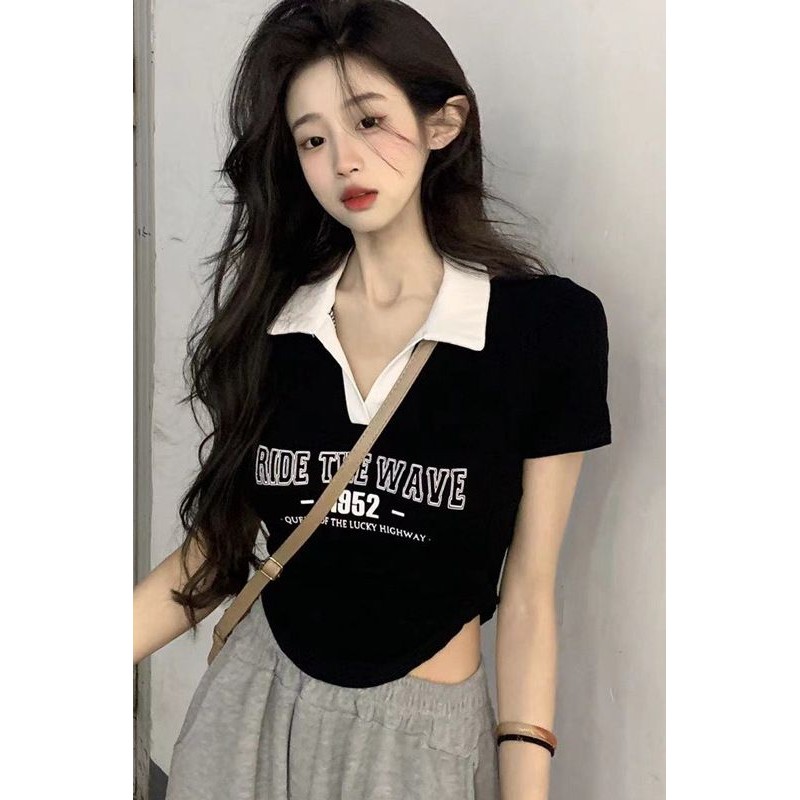 แขนสั้นคอปก POLOV พิมพ์ลายตัวอักษรอเมริกัน tCH