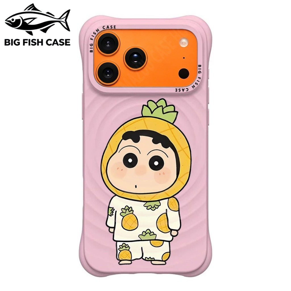 เคสไอโฟน ซิลิโคนสีชมพู แม่เหล็ก ลายชินจังชุดนอนสับปะรด มุมหนา กันกระแทก สำหรับ iPhone 17 16 15 14 13 12 11 Pro Max Plus
