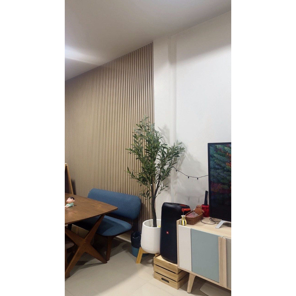 【BIG SALE จำนวนจำกัด】ไม้เทียมตกแต่งผนัง ไม้ระแนง ติดตั้งง่าย วัสดุตกแต่งกันน้ำกันไฟ ยาว90ซม._NV Home - รูปที่ 4