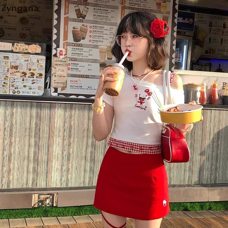 Zyngana เสื้อยืดฤดูร้อนผู้หญิง Chic Y2K ปิดไหล่แขนสั้น Slim Crop Top TH - รูปที่ 6