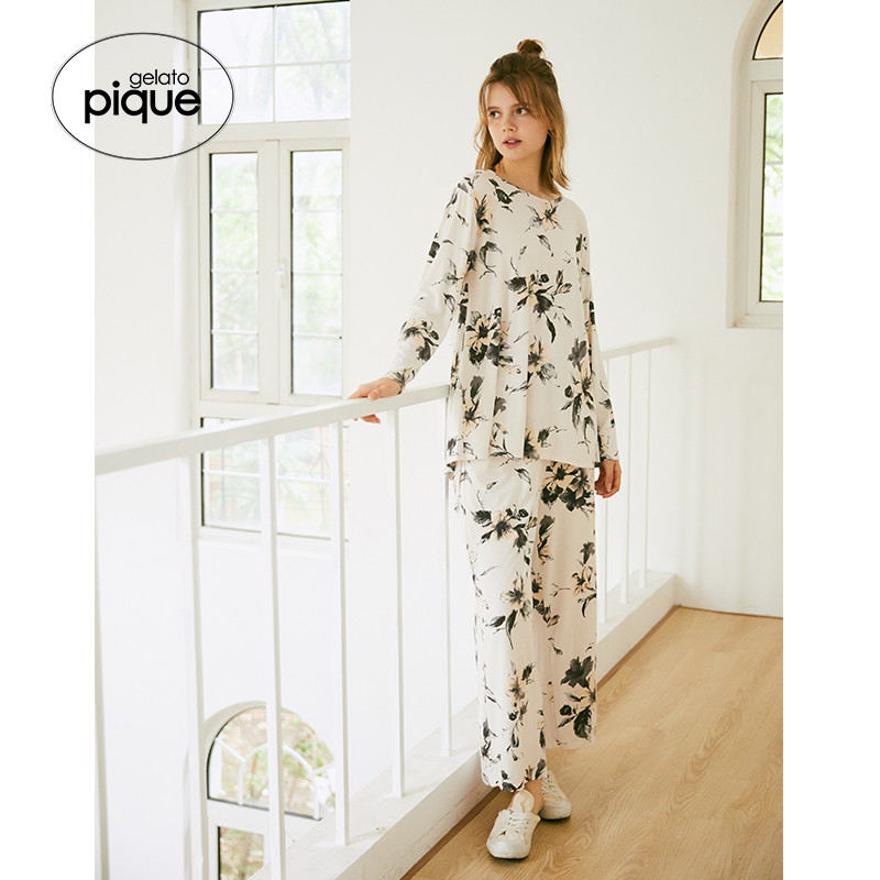 Gelato pique2021 ฤดูใบไม้ร่วงฤดูหนาวชุดนอนสตรีแขนยาวดอกไม้รอบคอนุ่มสวมใส่ด้านนอก PWCT214301