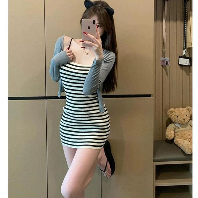 [ 3 วันสุดท้าย] Moses Queen/Moses Queen Hot Girl ลายถักสลิงสะโพกชุด